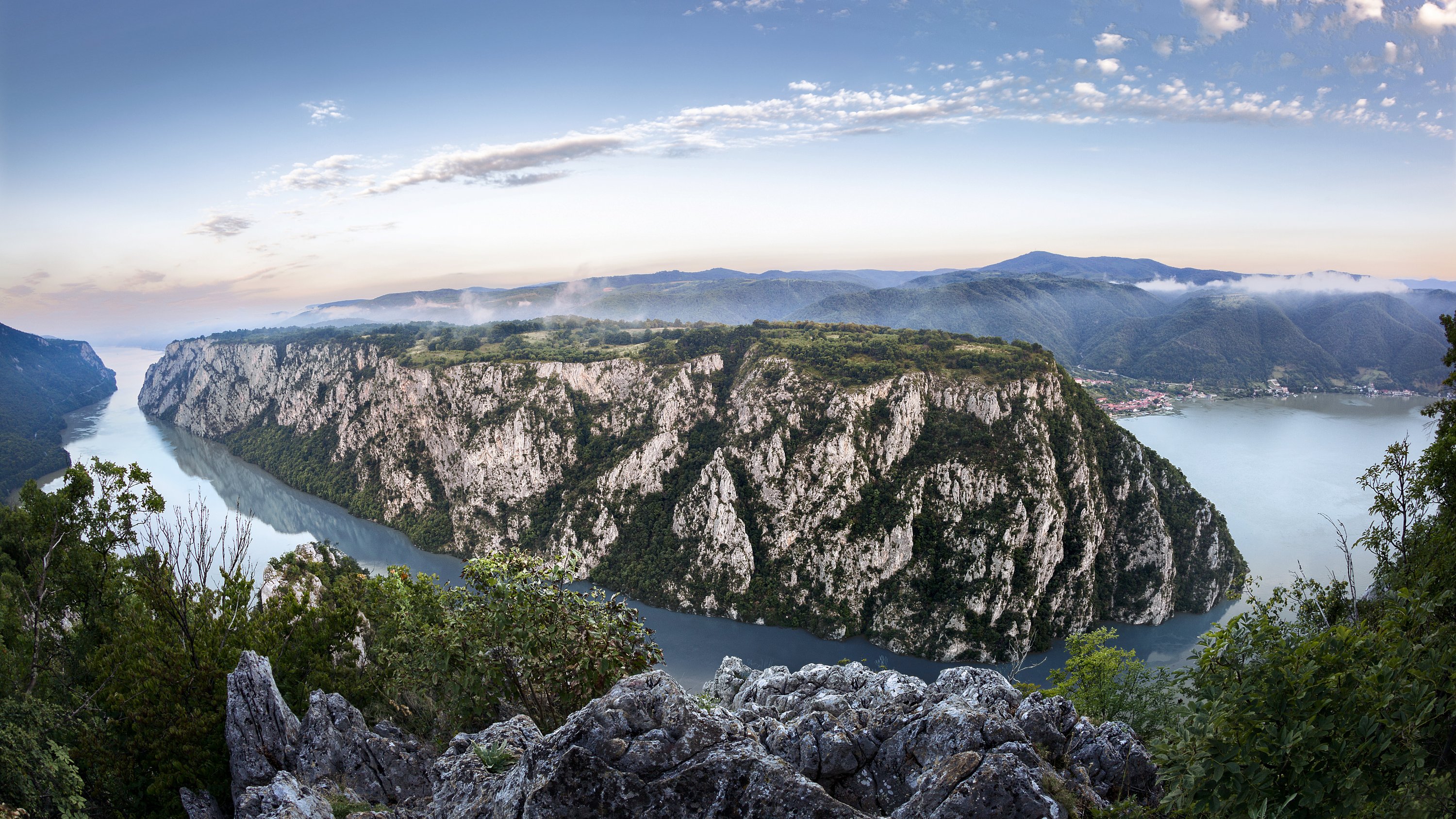 Donaukreuzfahrt Donau Panorama